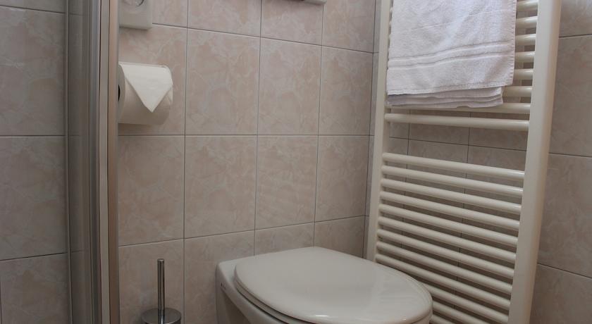 Schenna Garni Eden Bed & Breakfast 客房 照片