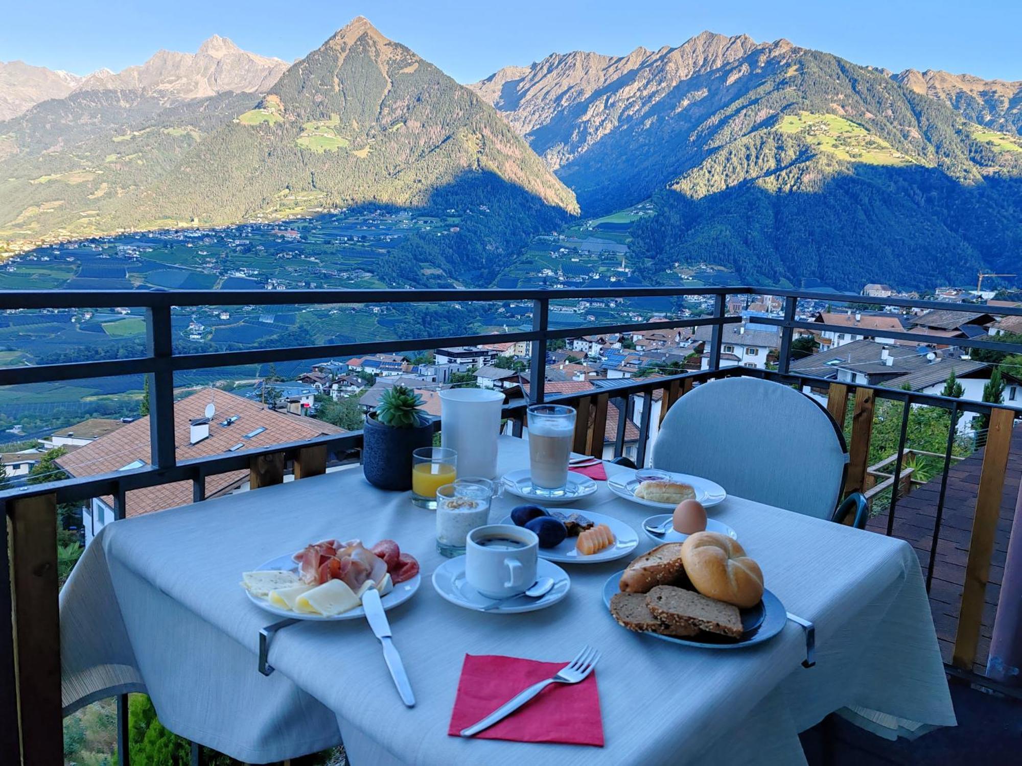 Schenna Garni Eden Bed & Breakfast 外观 照片