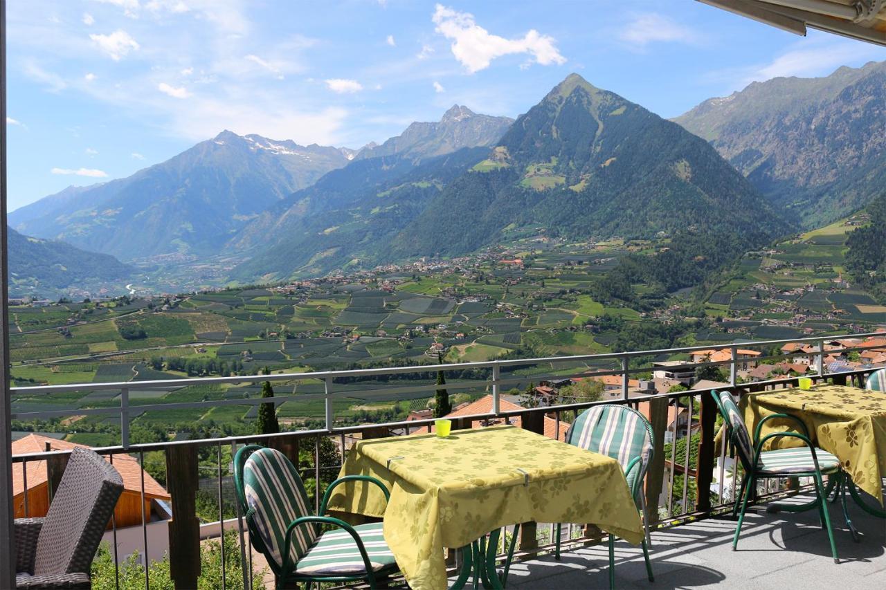 Schenna Garni Eden Bed & Breakfast 外观 照片